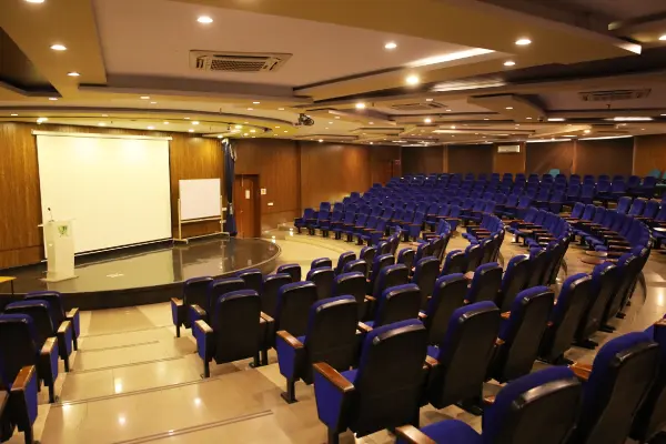 Explore Our Campus Image Four